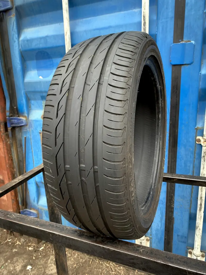 Б/у шина 215/45 R17 Bridgestone Turanza T001