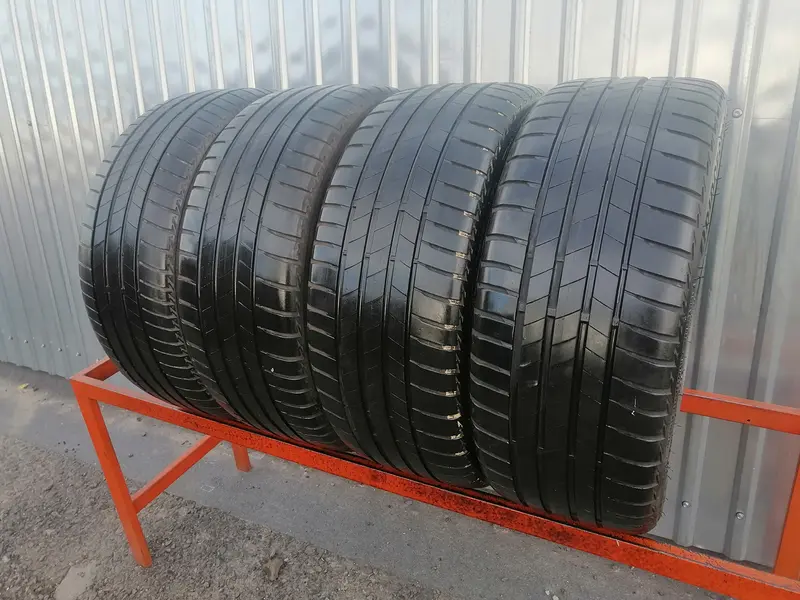 Комплект б/у шин 215/45 R17 Bridgestone Turanza T005