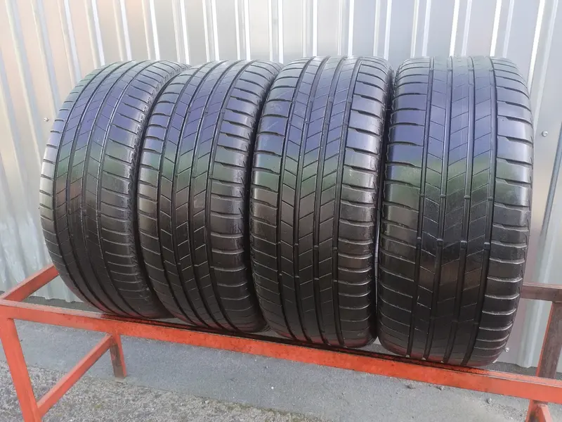 Комплект б/у шин 215/45 R17 Bridgestone Turanza T005