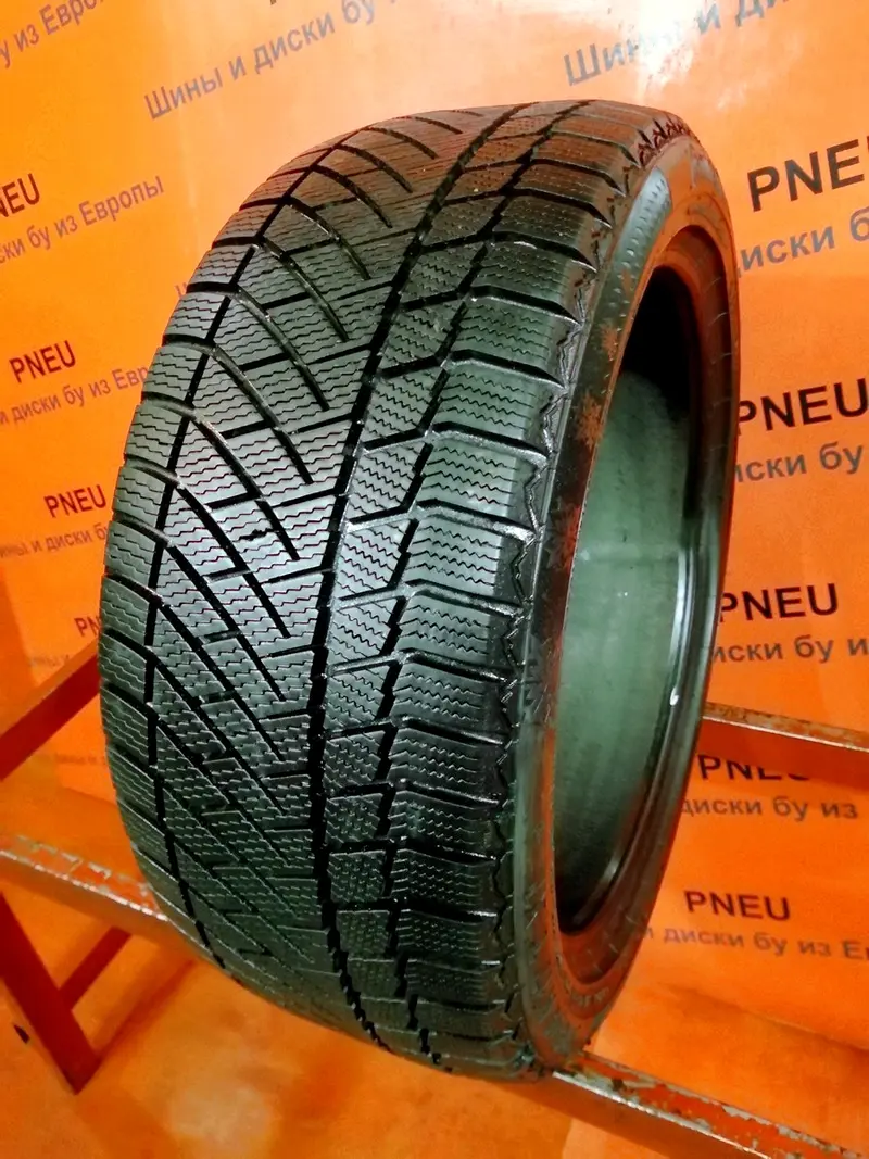 Б/у шина 215/45 R17 Continental ContiVikingContact 6