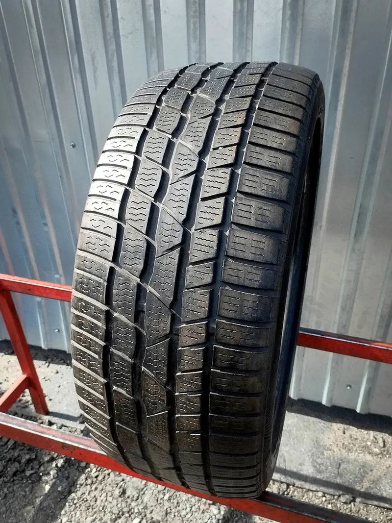 Б/у шина 215/45 R17 Continental ContiWinterContact TS 830 P