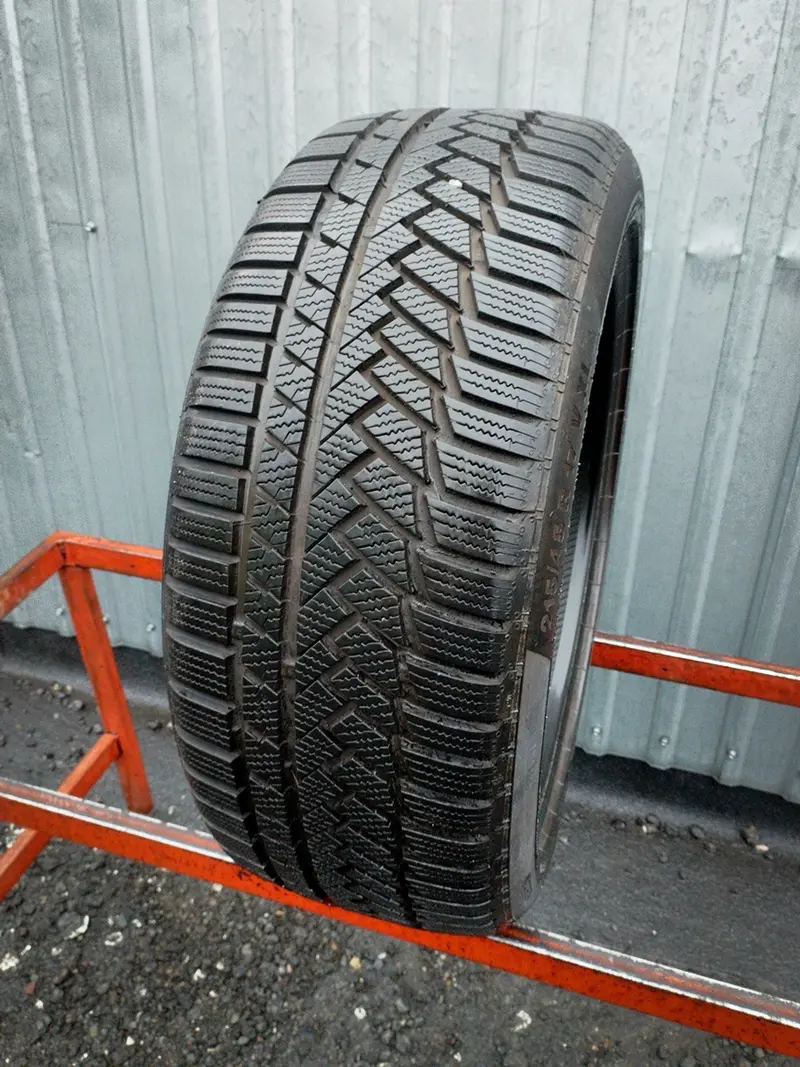 Б/у шина 215/45 R17 Continental ContiWinterContact TS 850 P