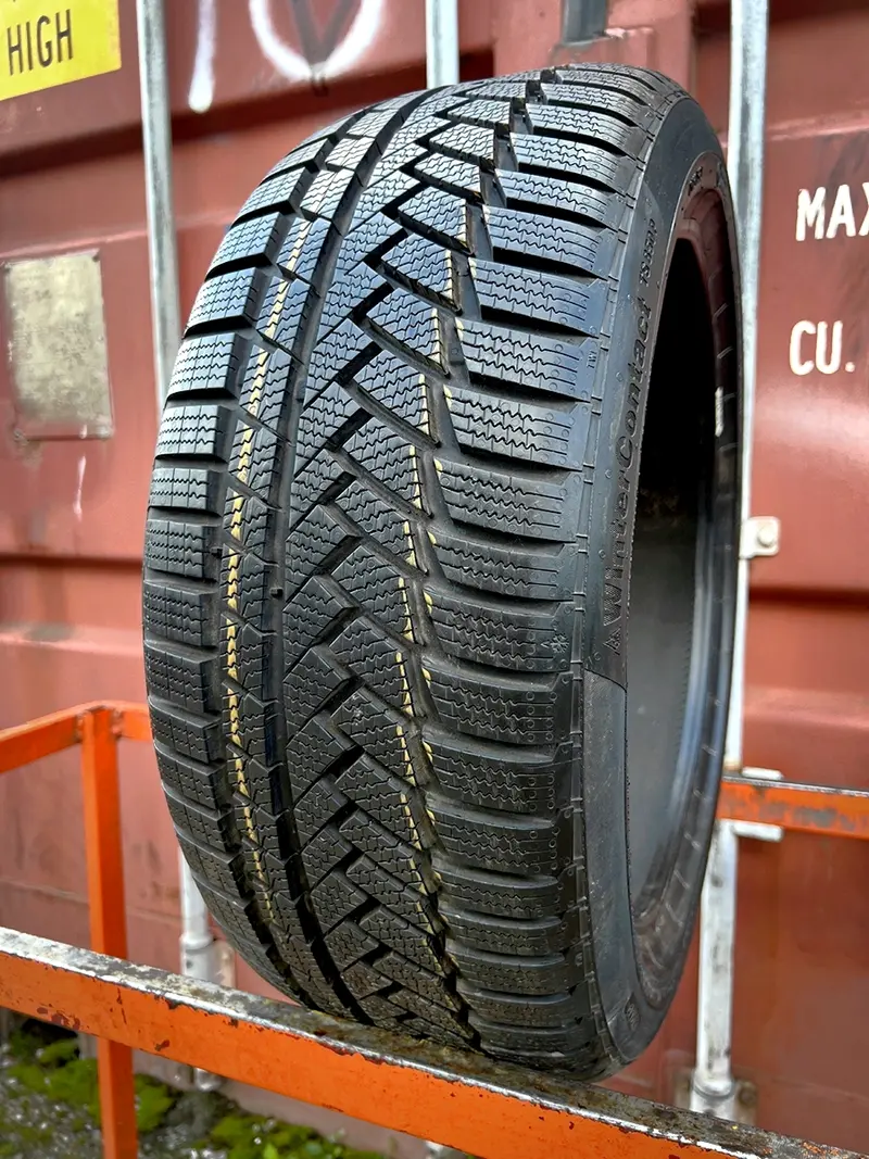 Б/у шина 215/45 R17 Continental ContiWinterContact TS 850 P