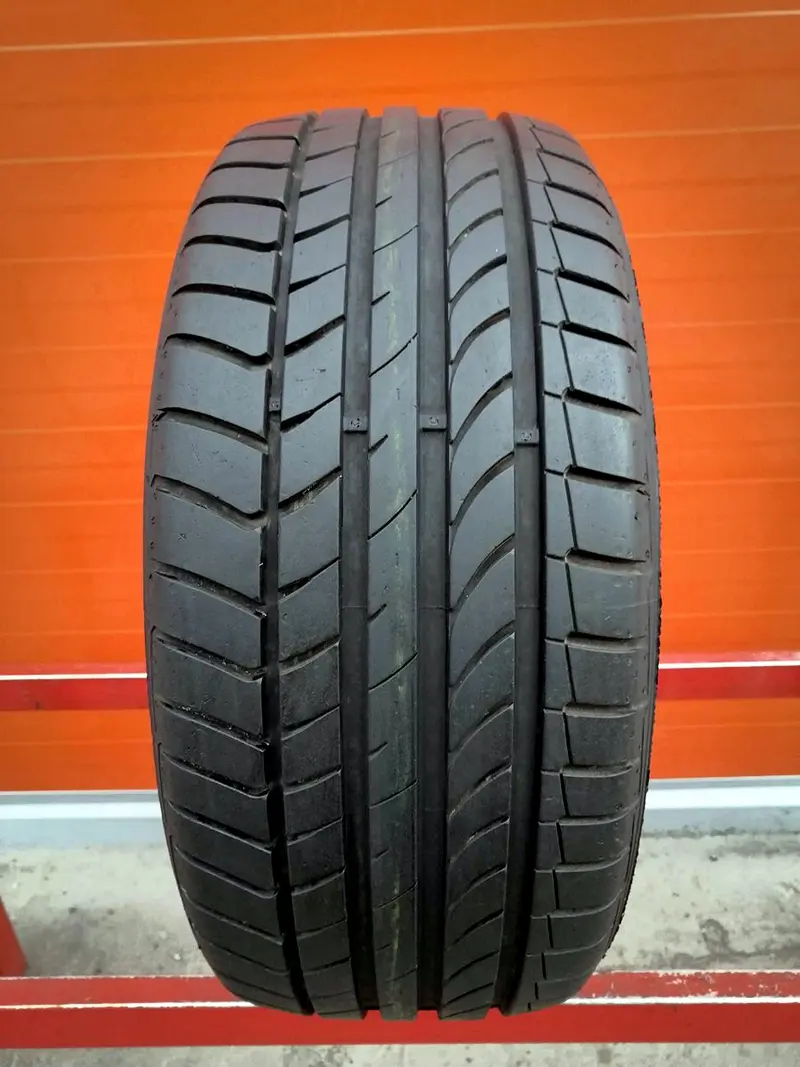 Б/у шина 215/45 R17 Dunlop SP Sport Maxx TT