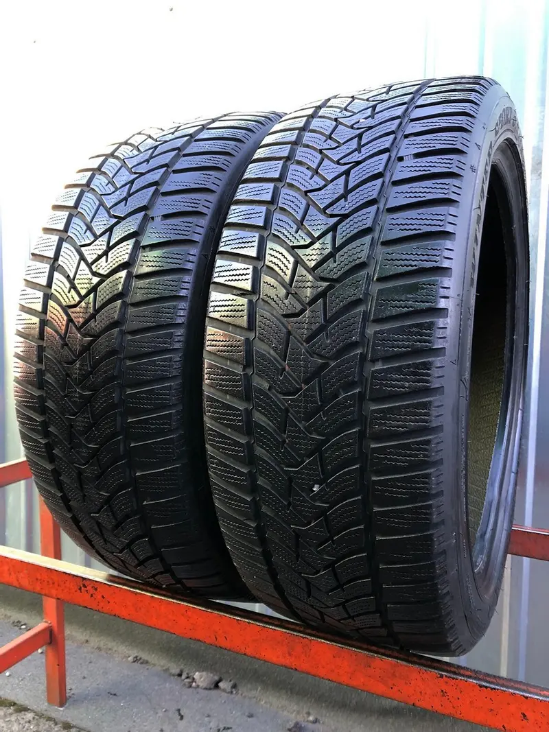 Пара б/у шин 215/45 R17 Dunlop Winter Sport 5