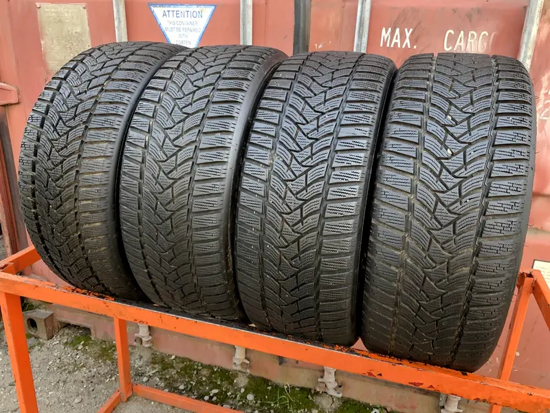 Комплект б/у шин 215/45 R17 Dunlop Winter Sport 5