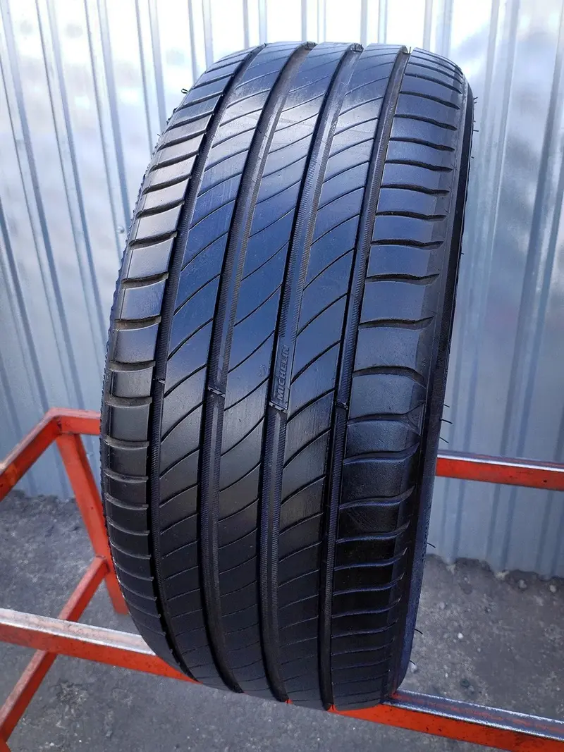 Б/у шина 215/45 R17 Michelin Primacy 4