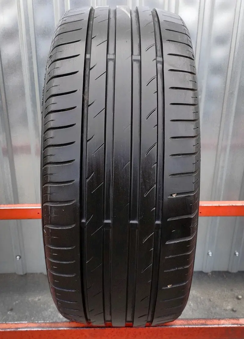 Б/у шина 215/45 R17 Nexen nBlue HD Plus, фото 1