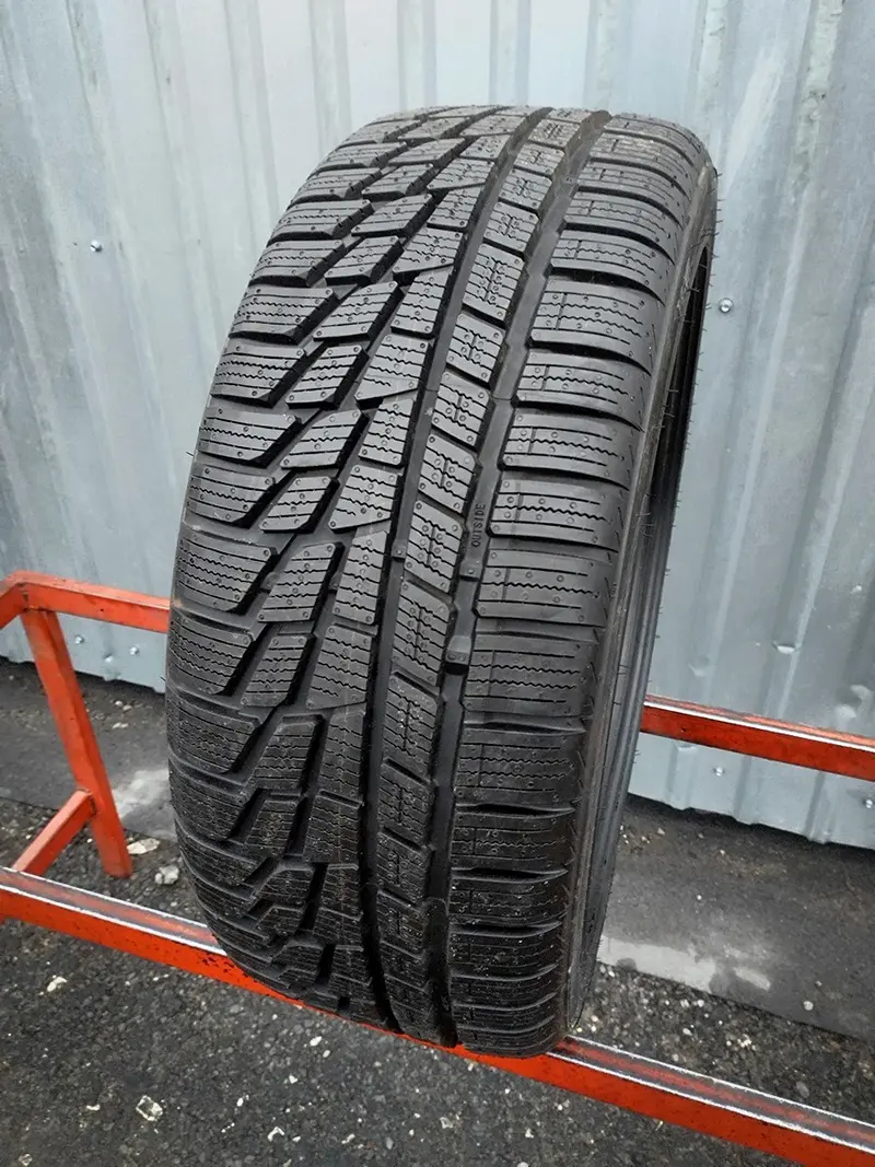 Б/у шина 215/45 R17 Nokian WR G2