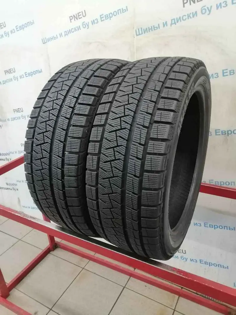 Пара б/у шин 215/45 R17 Pirelli Ice Asimmetrico