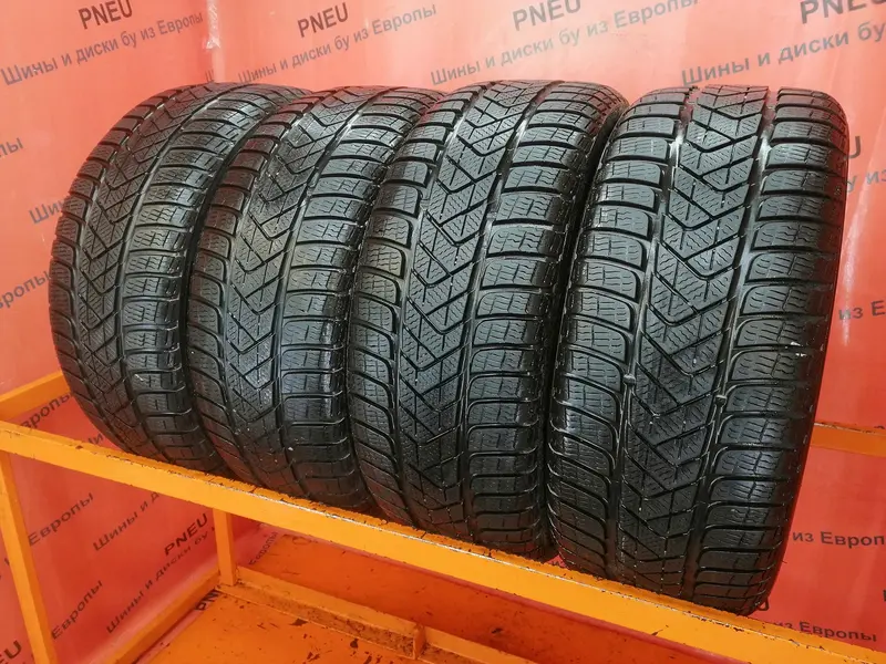 Комплект б/у шин 215/45 R17 Pirelli Winter Sottozero 3