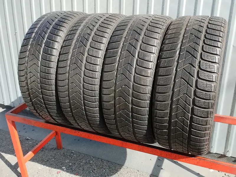 Комплект б/у шин 215/45 R17 Pirelli Winter Sottozero 3, фото 1
