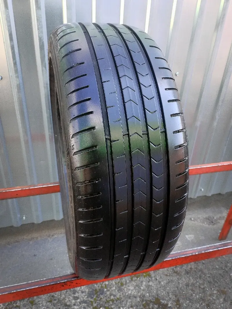 Б/у шина 215/45 R17 Vredestein Ultrac AO