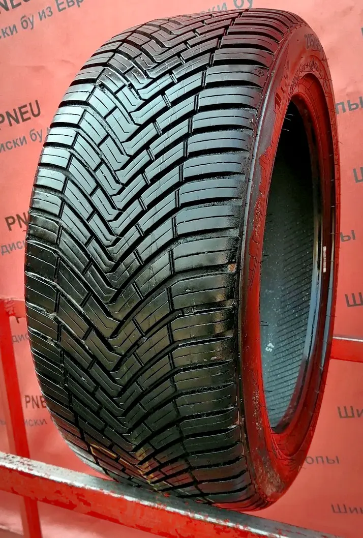 Б/у шина 215/45 R18 Continental AllSeasonContact