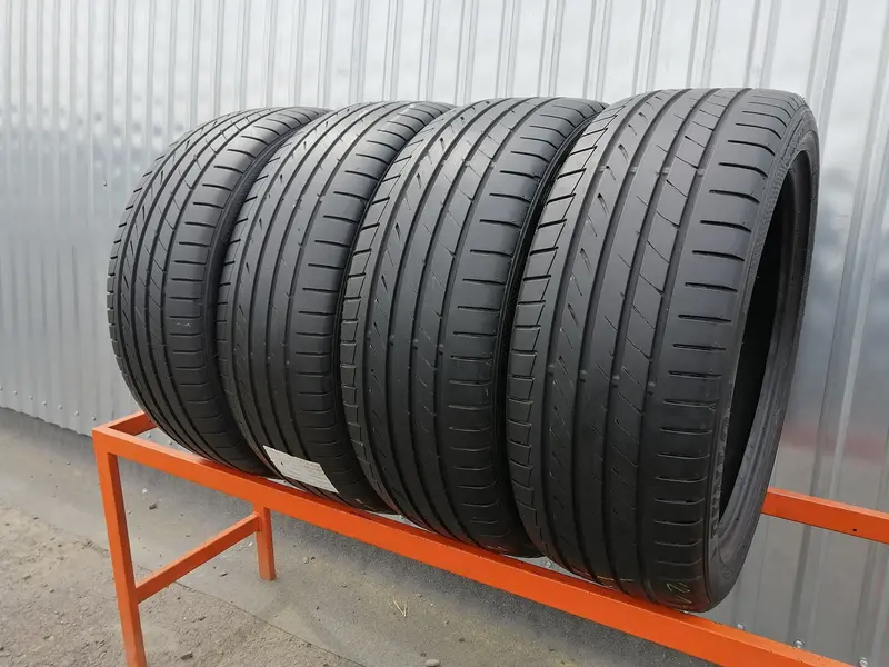 Комплект б/у шин 215/45 R18 Dunlop SP Sport Maxx TT