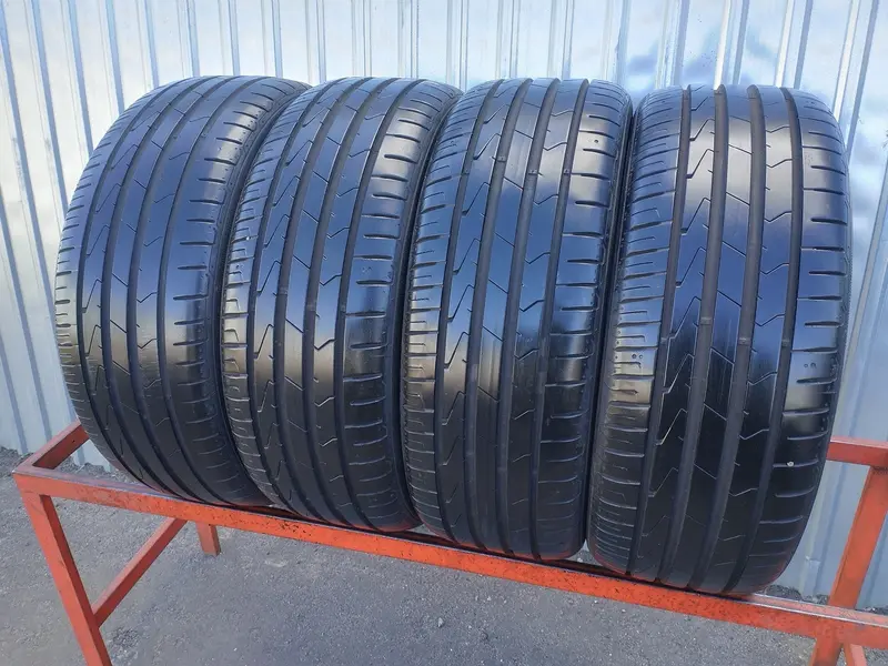 Комплект б/у шин 215/45 R18 Hankook Ventus Prime 3 K125