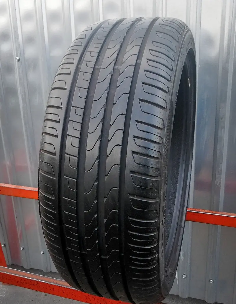 Б/у шина 215/45 R18 Pirelli P 7 Cinturato