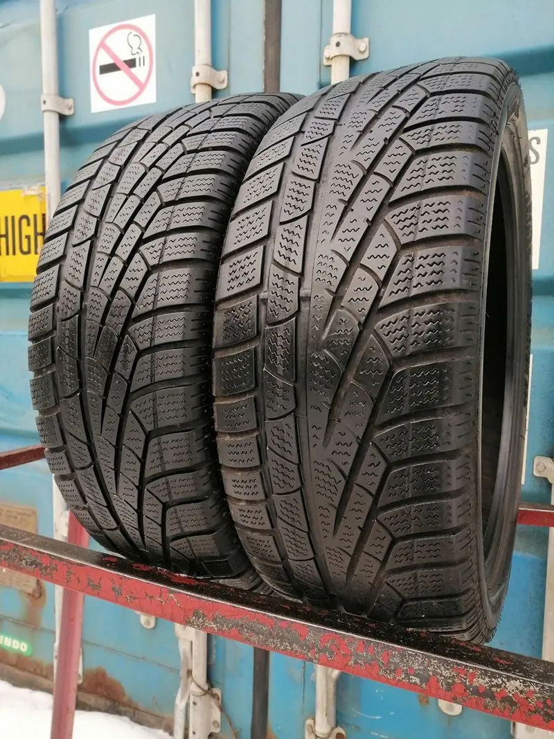 Пара б/у шин 215/45 R18 Pirelli Winter 240 Sottozero, фото 1