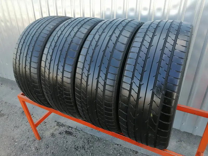 Комплект б/у шин 215/45 R18 Yokohama Advan A10