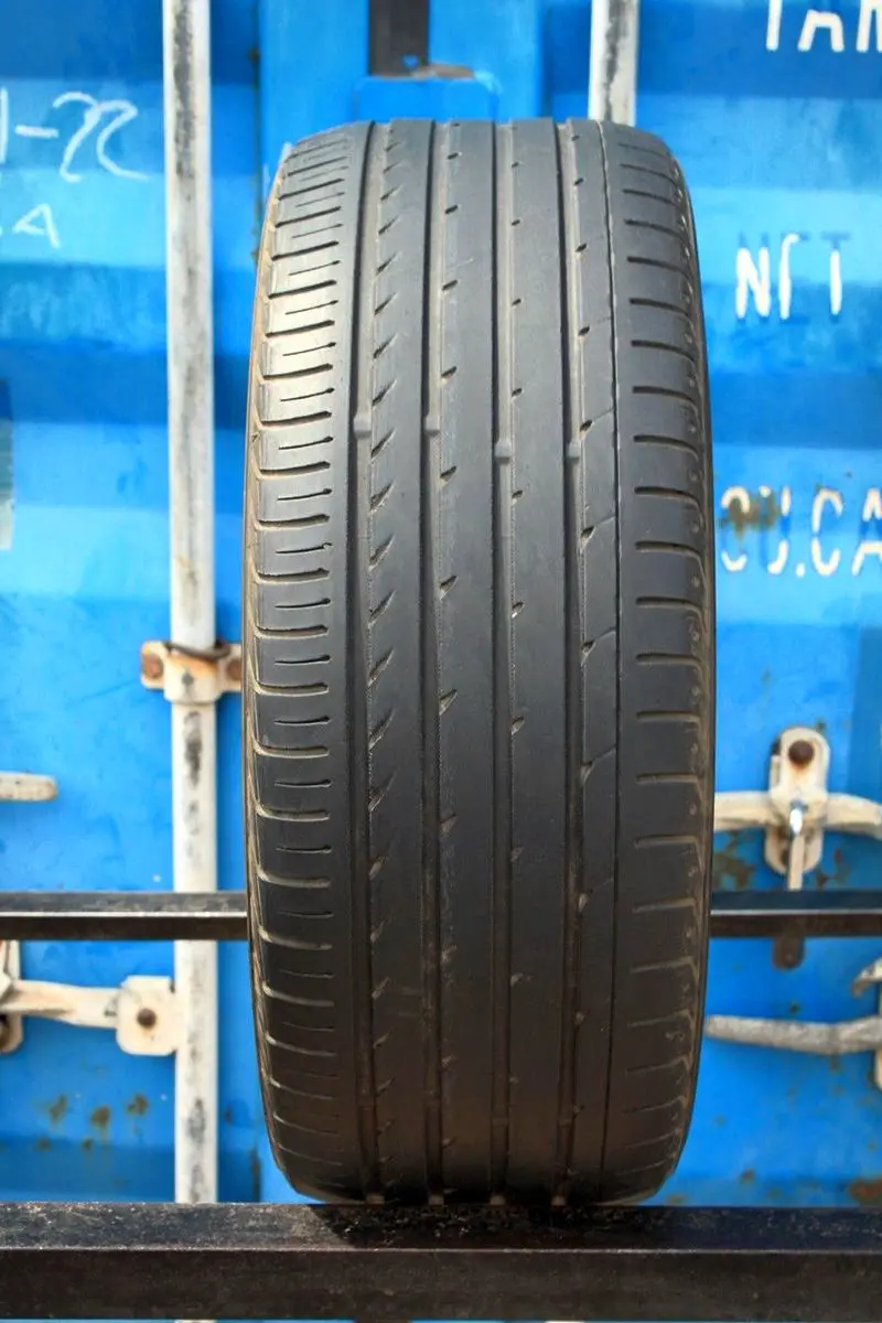 Б/у шина 215/45 R18 Yokohama Advan Sport V103