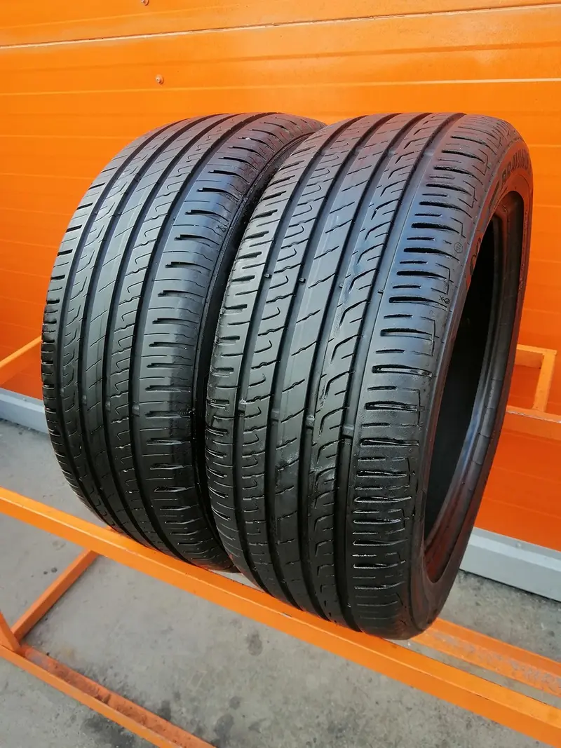 Пара б/у шин 215/50 R17 Barum Bravuris 5HM