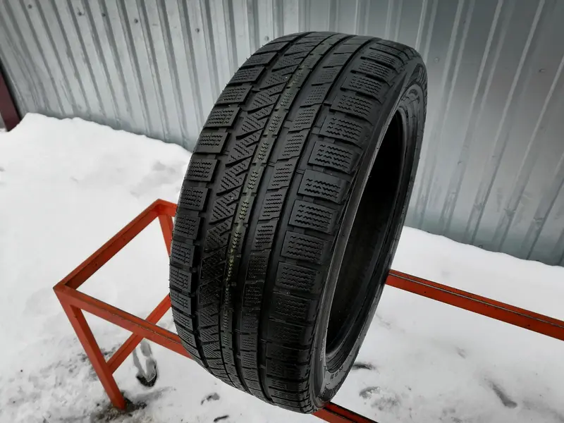 Б/у шина 215/50 R17 Bridgestone Blizzak LM30