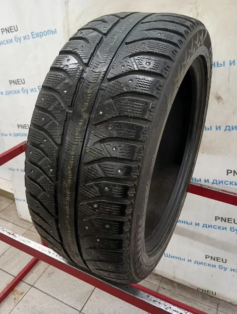Б/у шина 215/50 R17 Bridgestone Ice Cruiser 7000
