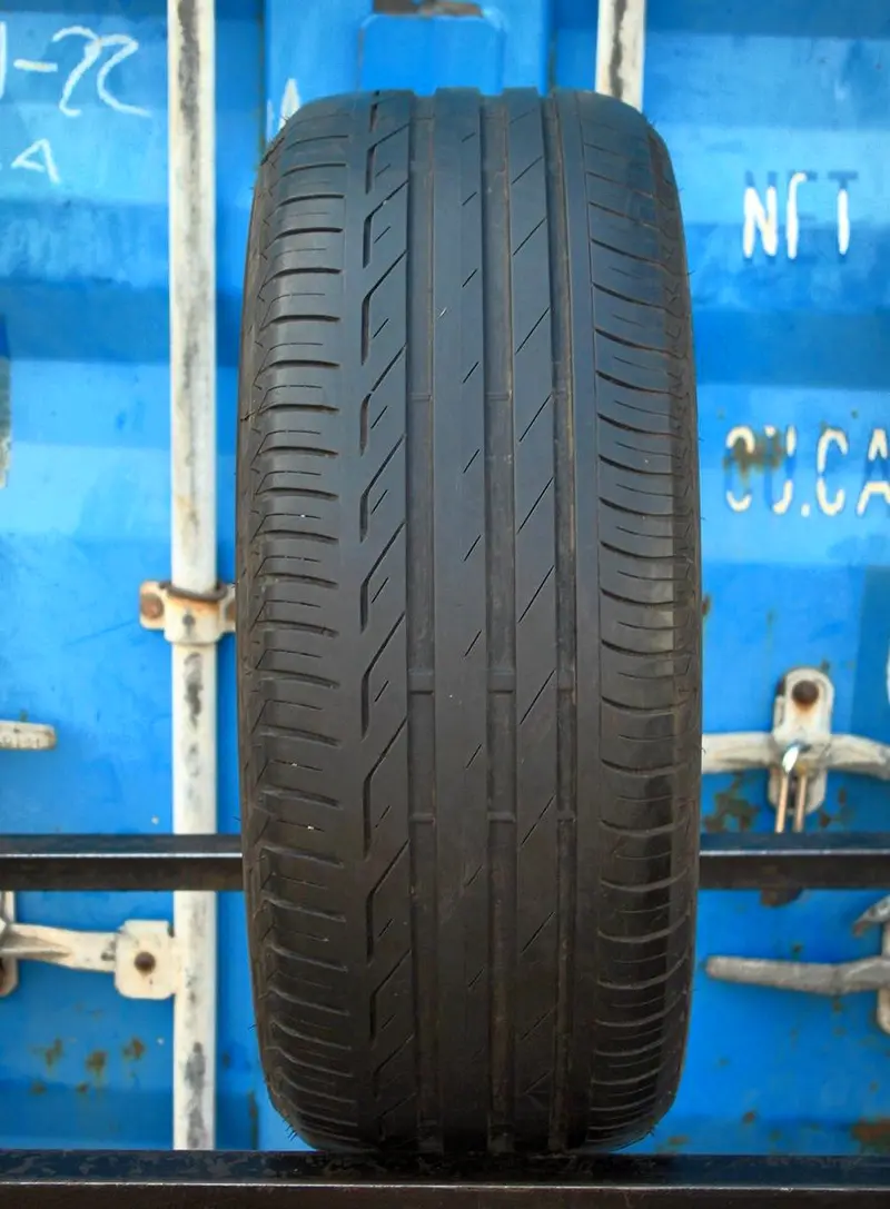 Б/у шина 215/50 R17 Bridgestone Turanza T001
