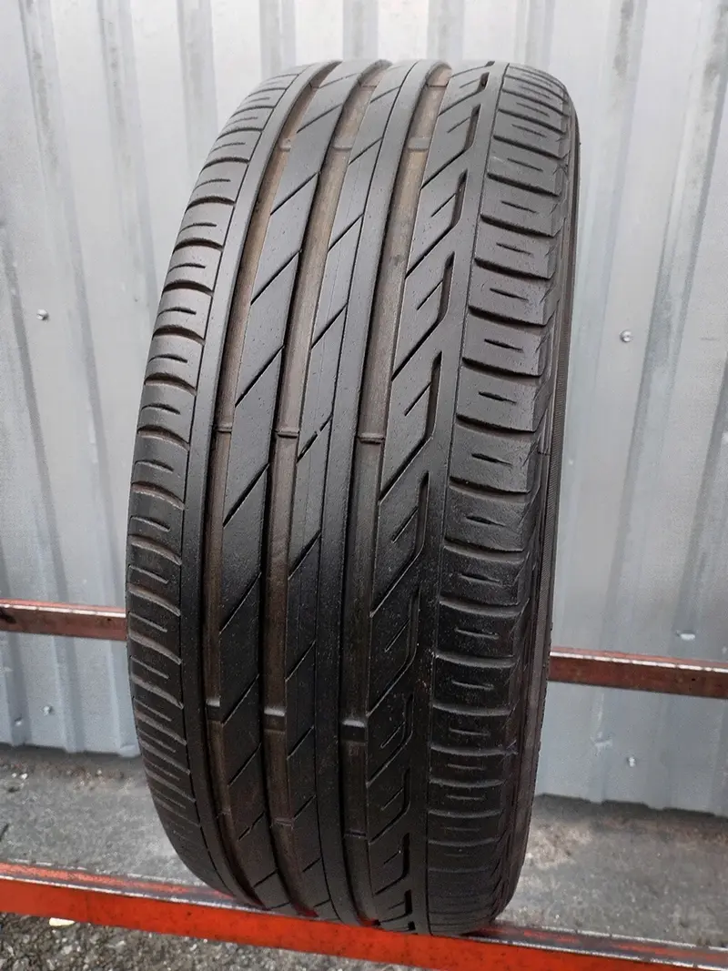 Б/у шина 215/50 R17 Bridgestone Turanza T001