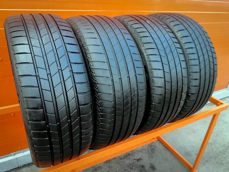 Комплект б/у шин 215/50 R17 Bridgestone Turanza T005