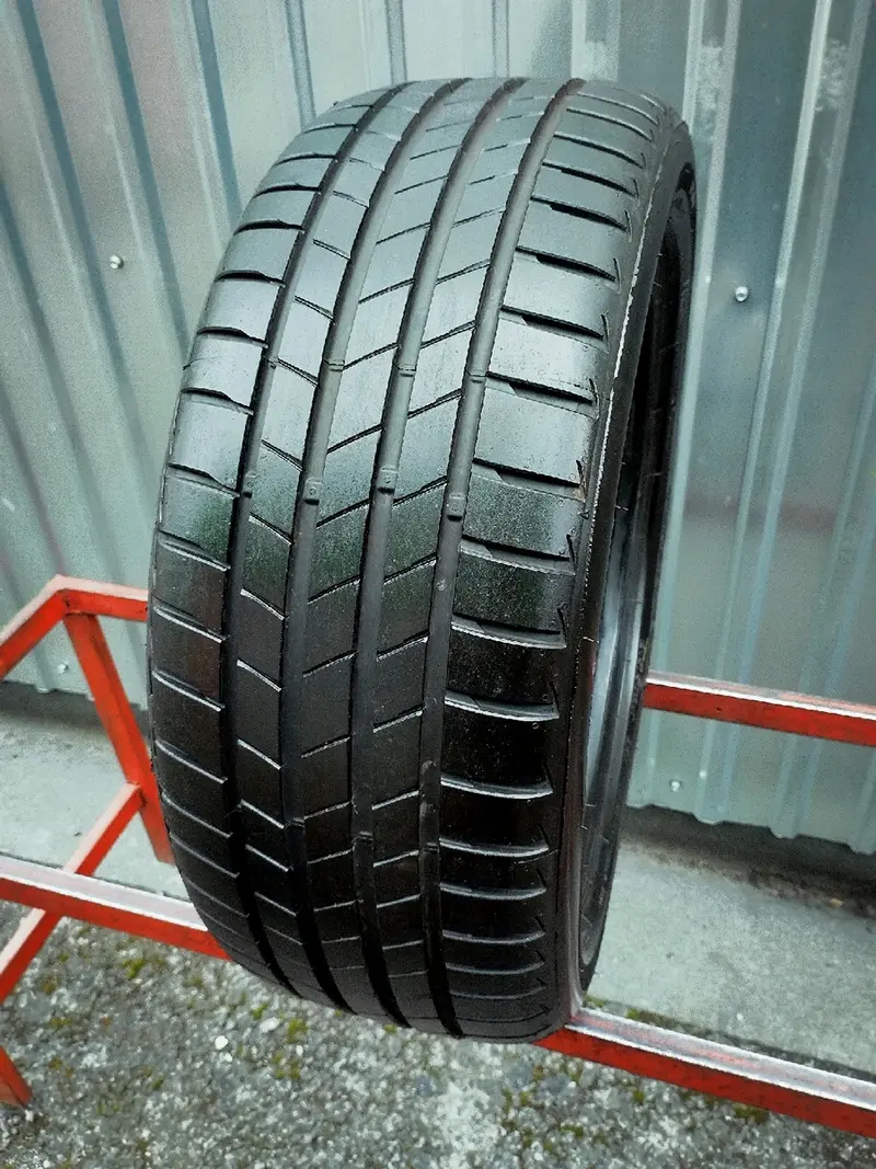 Б/у шина 215/50 R17 Bridgestone Turanza T005