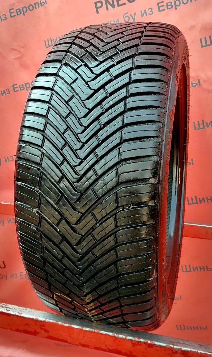 Б/у шина 215/50 R17 Continental AllSeasonContact
