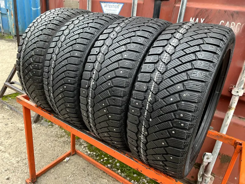 Комплект б/у шин 215/50 R17 Continental ContiIceContact