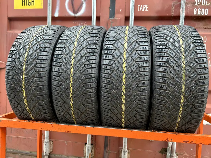 Комплект б/у шин 215/50 R17 Continental ContiVikingContact 7
