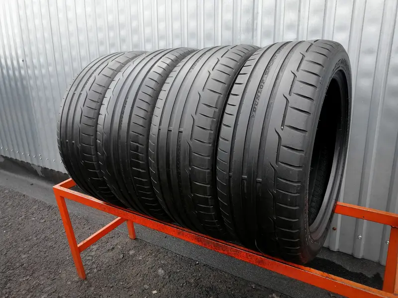 Комплект б/у шин 215/50 R17 Dunlop SP Sport Maxx RT