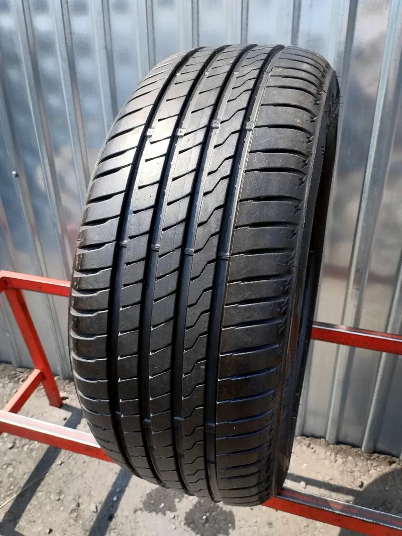 Б/у шина 215/50 R17 Firestone Roadhawk