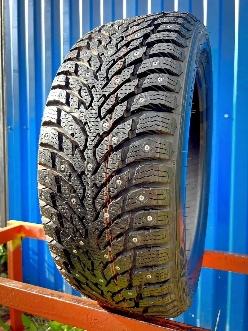 Новая шина 215/50 R17 Ikon Tyres Autograph Ice 9