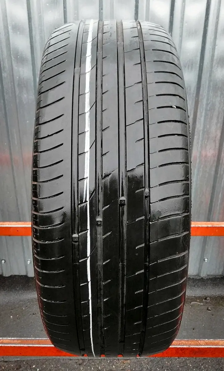 Б/у шина 215/50 R17 Nexen Nfera SU1