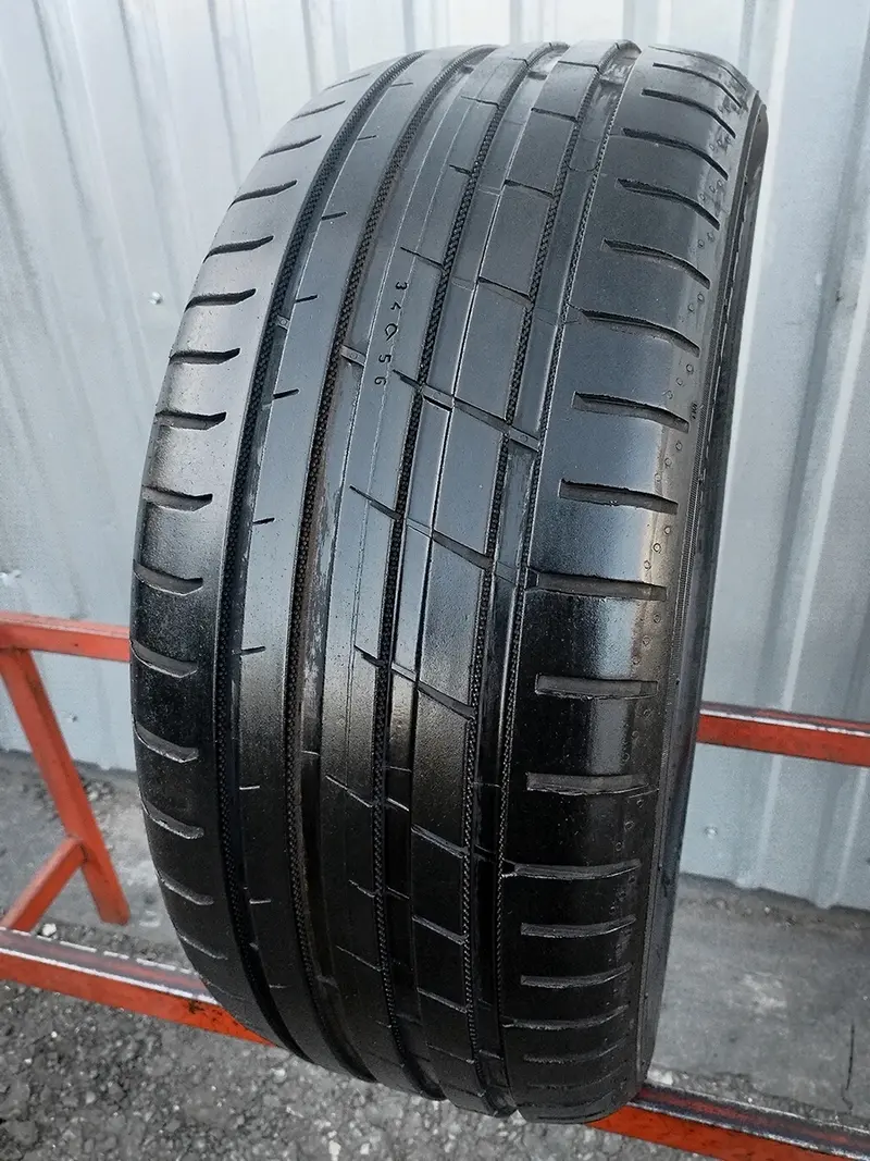 Б/у шина 215/50 R17 Nokian Powerproof, фото 1