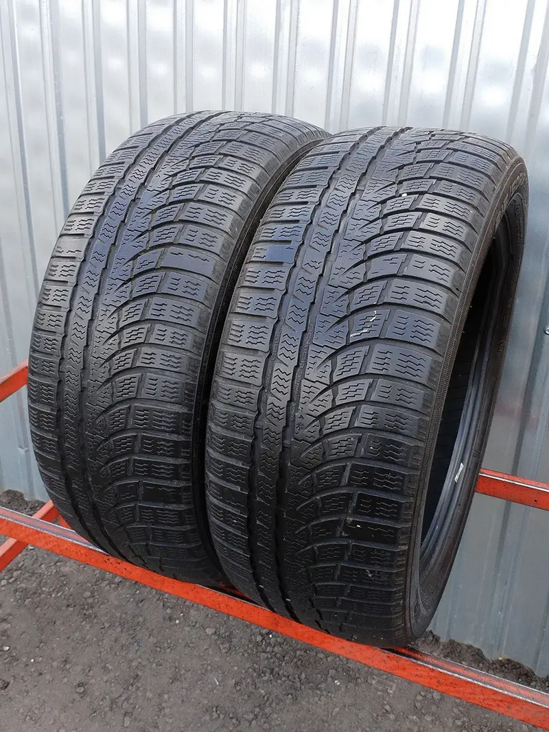 Пара б/у шин 215/50 R17 Nokian WR A4