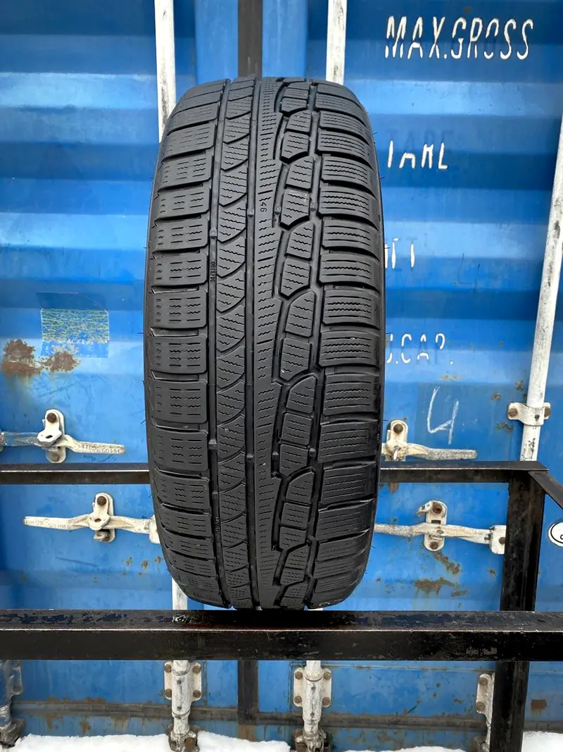 Б/у шина 215/50 R17 Nokian WR G2