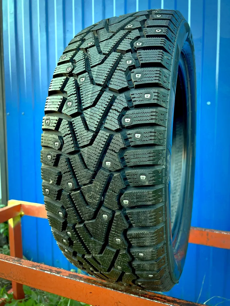 Новая шина 215/50 R17 Pirelli Ice Zero, фото 1
