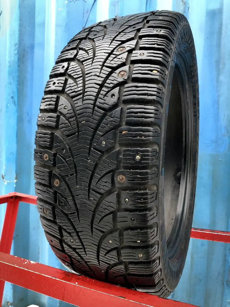 Б/у шина 215/50 R17 Pirelli Winter Carving EDGE, фото 1