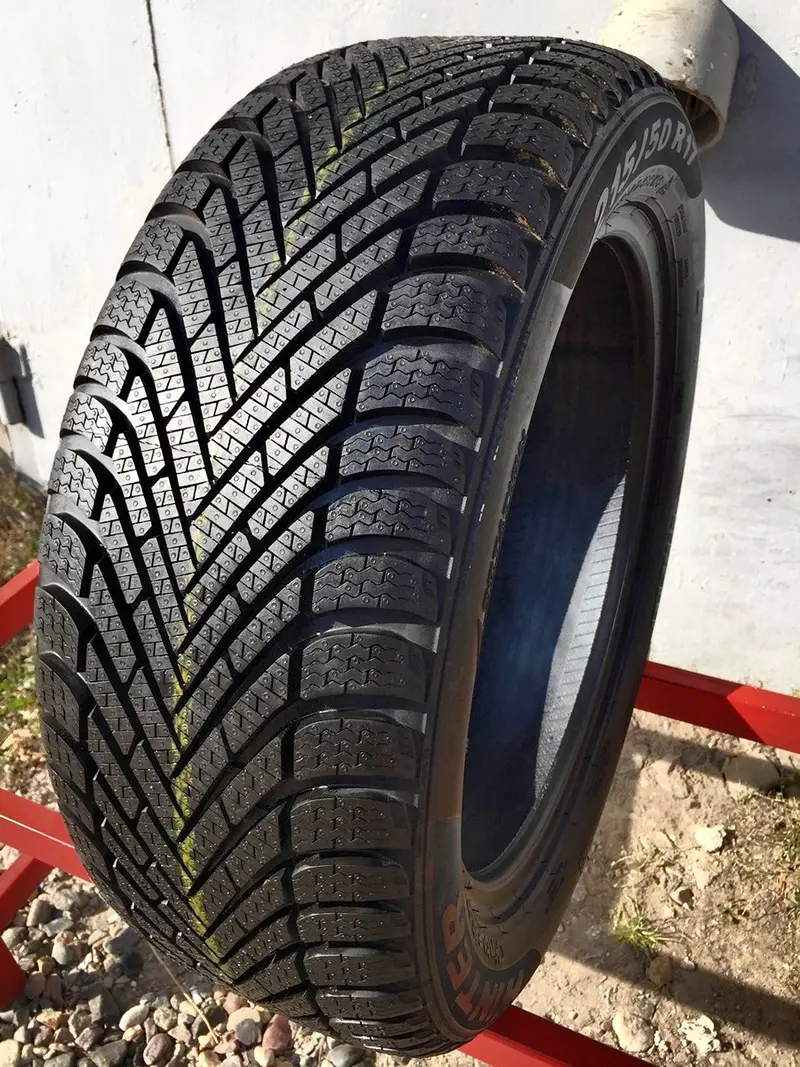 Новая шина 215/50 R17 Pirelli Winter Cinturato