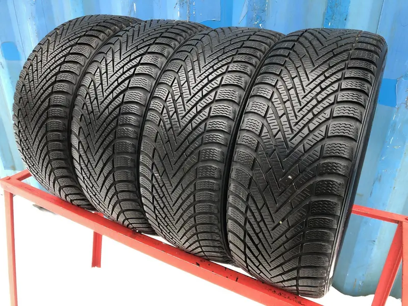 Комплект б/у шин 215/50 R17 Pirelli Winter Cinturato, фото 1