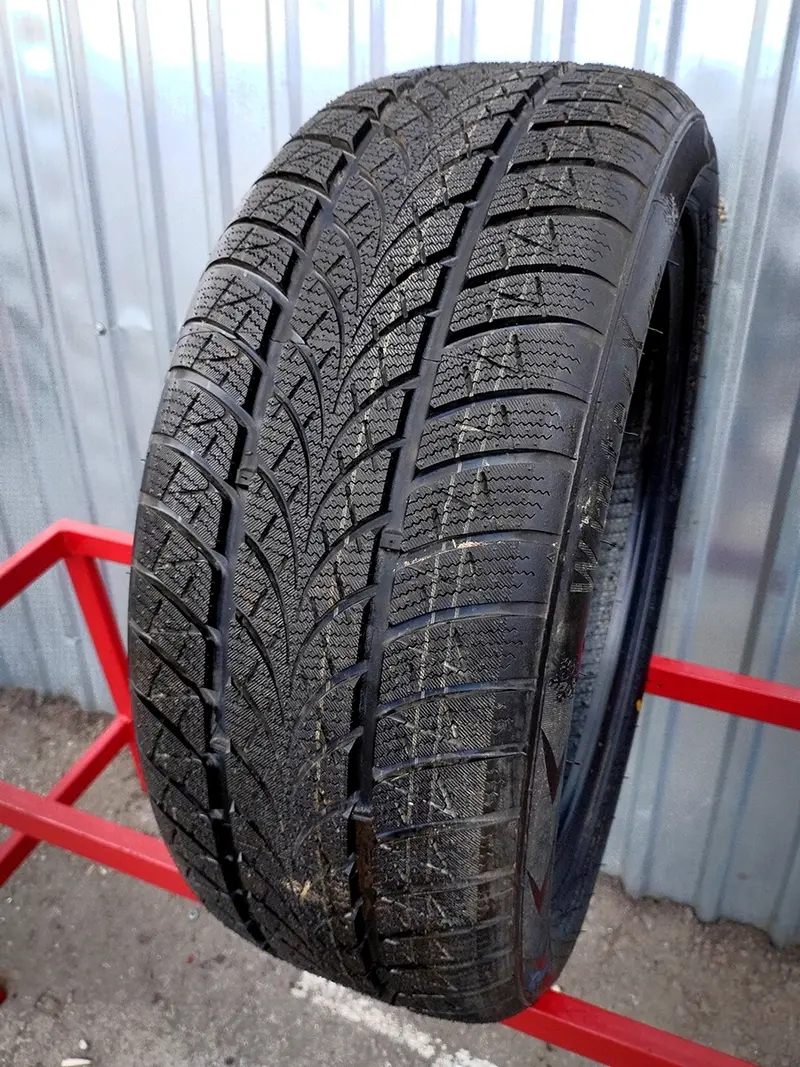 Новая шина 215/50 R17 TRIANGLE WinterX TW401