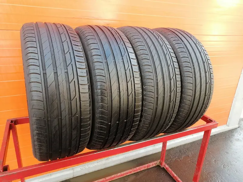 Комплект б/у шин 215/50 R18 Bridgestone Turanza T001