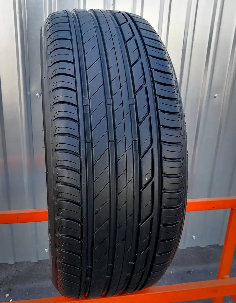 Б/у шина 215/50 R18 Bridgestone Turanza T001