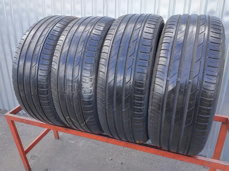 Комплект б/у шин 215/50 R18 Bridgestone Turanza T001