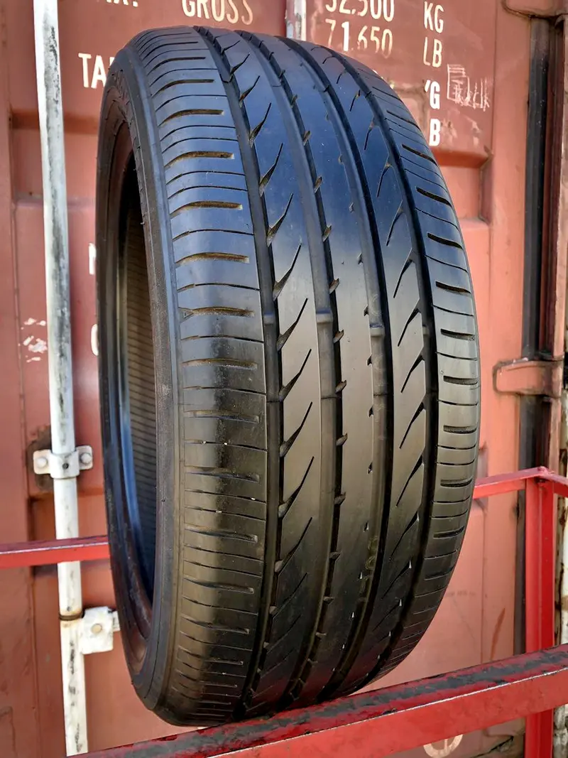 Б/у шина 215/50 R18 Toyo Proxes R40